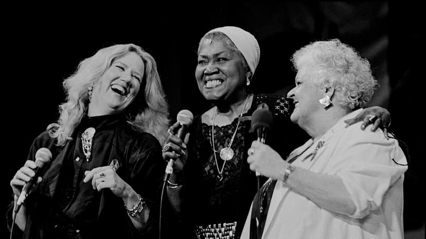 Holly Near: Singing For Our Lives
