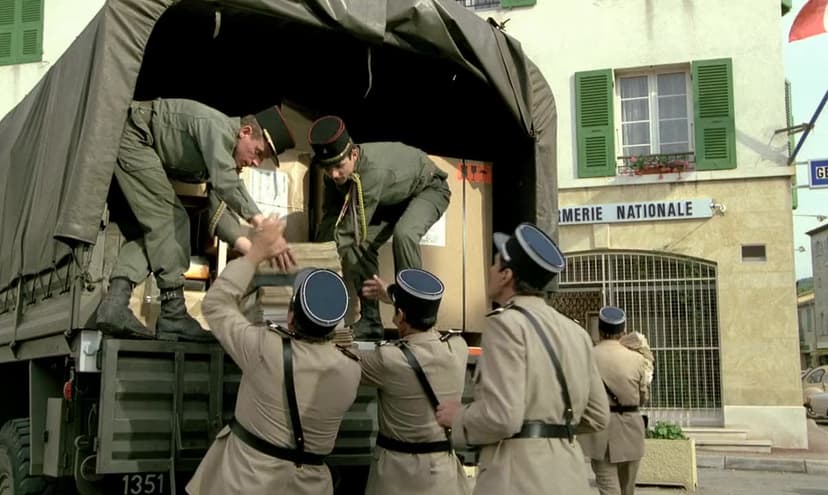 The Gendarme and the Gendarmettes